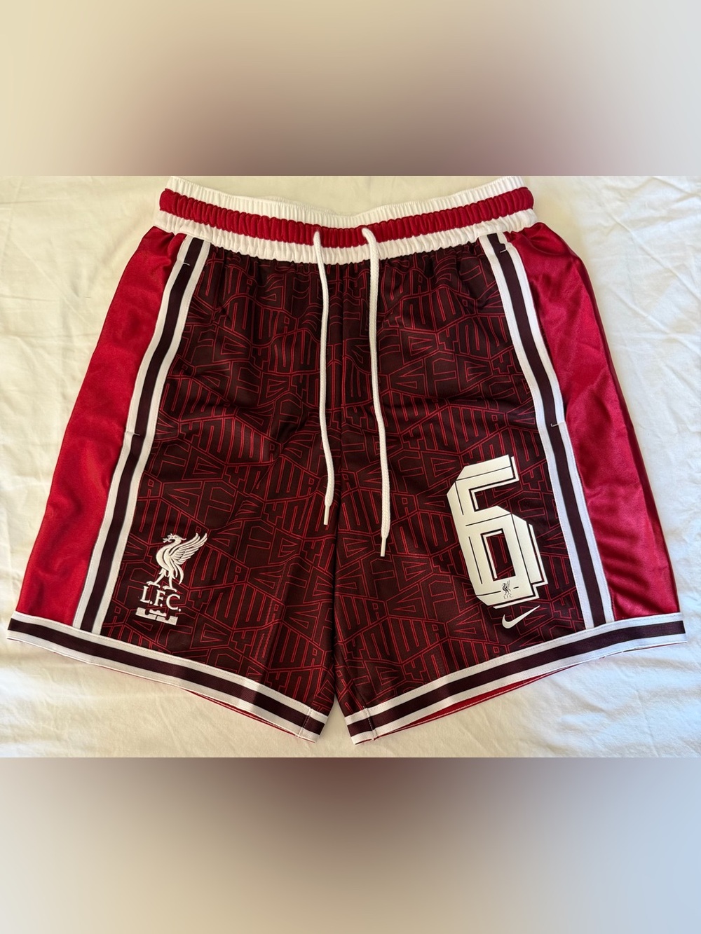 Nike Lebron x Liverpool FC DNA+ 8” Basketball Shorts DX0144-652 Men’s Sz: Small